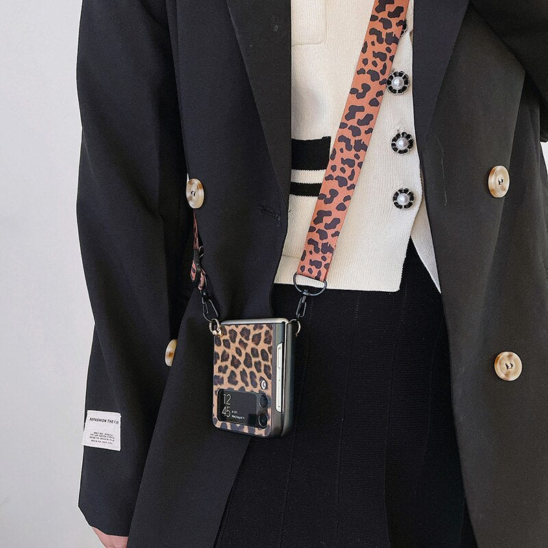 Crossbody Leopard Case with Bracket Holder For Samsung Galaxy Z Flip 4 - Galaxy Z Flip 4 Case